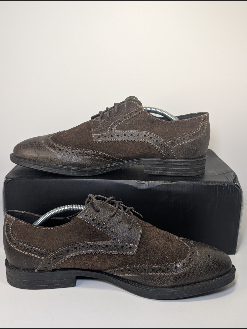 Robert Wayne Kaden Men's Wingtip Oxfords Size 9 — image 2 of 8